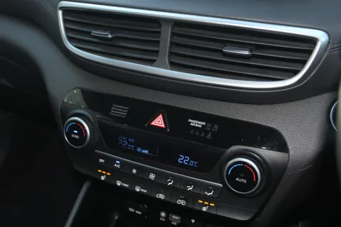 LL19LHC Hyundai Tucson 1.6 TGDi 177 Premium 5dr 2WD Thumbnail #30