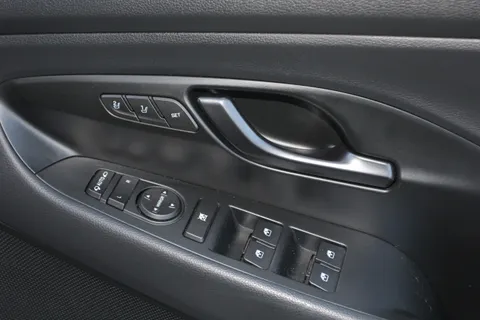 MH68OCC Hyundai i30 Fastback 2.0T GDI N Performance 5dr Thumbnail #17