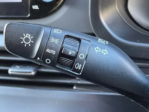 MW73YOA Hyundai i20 1.0T GDi 48V MHD SE Connect 5dr DCT Thumbnail #19