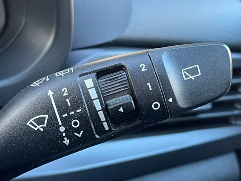 MW73YOA Hyundai i20 1.0T GDi 48V MHD SE Connect 5dr DCT Thumbnail #20