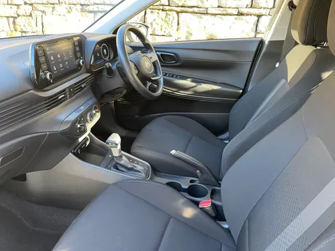 MW73YOA Hyundai i20 1.0T GDi 48V MHD SE Connect 5dr DCT Thumbnail #22