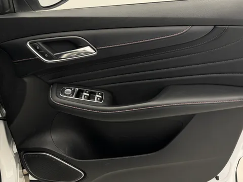 DS23FJU Mg Motor Uk Hs 1.5 T-GDI Exclusive 5dr Thumbnail #16