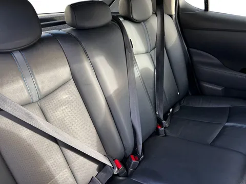 ST22JWW Nissan LEAF 110kW Tekna 40kWh 5dr Auto Thumbnail #16