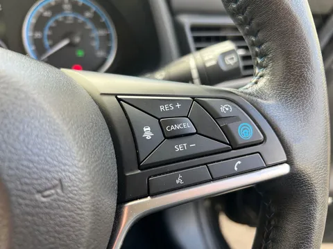 ST22JWW Nissan LEAF 110kW Tekna 40kWh 5dr Auto Thumbnail #23