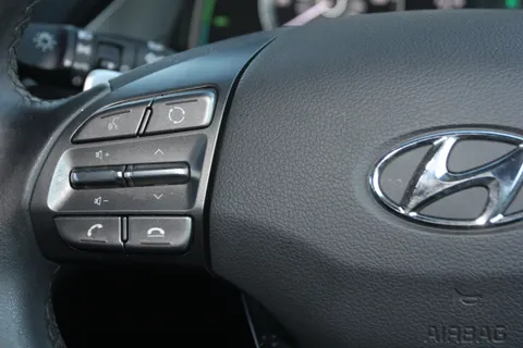 AO22VUT Hyundai Ioniq 1.6 GDi Hybrid SE Connect 5dr DCT Thumbnail #22