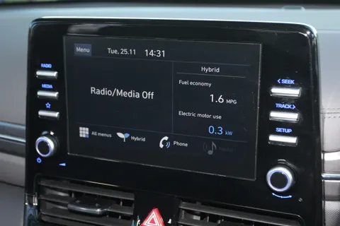 AO22VUT Hyundai Ioniq 1.6 GDi Hybrid SE Connect 5dr DCT Thumbnail #18