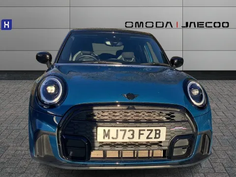 MJ73FZB Mini Hatchback 1.5 Cooper Sport 3dr Auto Thumbnail #2