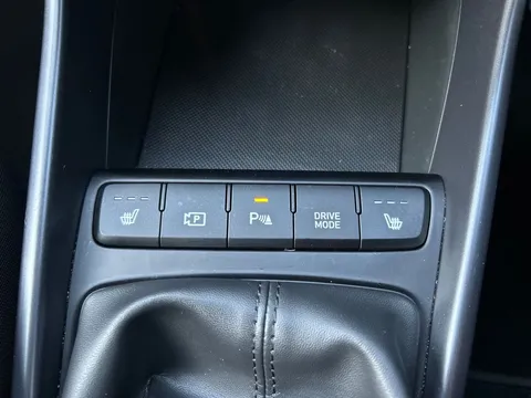 EA25SZR Hyundai i20 1.0T GDi Premium 5dr Thumbnail #25