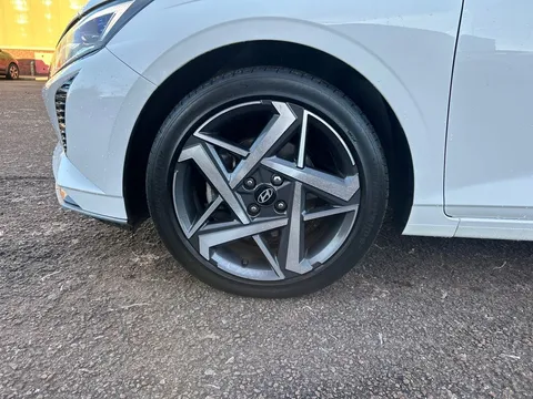 EA25SZR Hyundai i20 1.0T GDi Premium 5dr Thumbnail #30