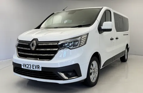 VK23EVR Renault Trafic LL30 Blue dCi 150 Start 9 Seater EDC Thumbnail #3