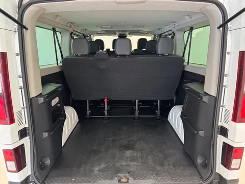 VK23EVR Renault Trafic LL30 Blue dCi 150 Start 9 Seater EDC Thumbnail #9