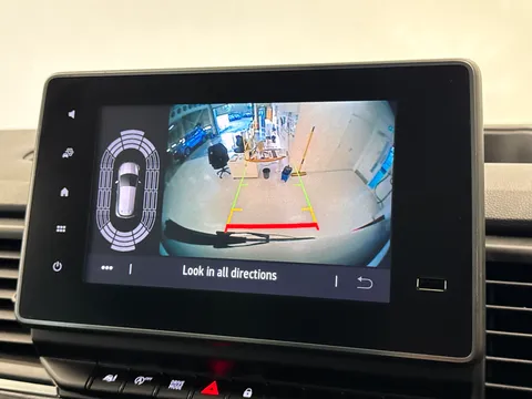 VK23EVR Renault Trafic LL30 Blue dCi 150 Start 9 Seater EDC Thumbnail #25