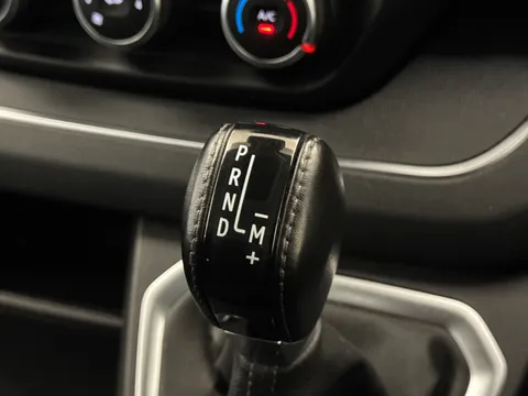 VK23EVR Renault Trafic LL30 Blue dCi 150 Start 9 Seater EDC Thumbnail #27