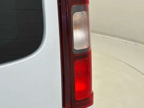 VK23EVR Renault Trafic LL30 Blue dCi 150 Start 9 Seater EDC Thumbnail #31