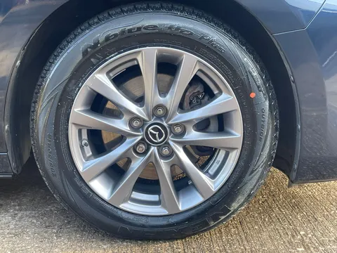 LG22WEC Mazda Mazda3 2.0 e-Skyactiv X MHEV [186] SE-L Lux 5dr Thumbnail #16