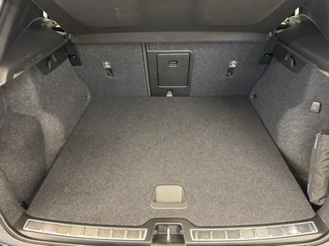 DN71AVX Volvo XC40 1.5 T3 [163] R DESIGN 5dr Thumbnail #16