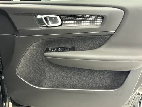 DN71AVX Volvo XC40 1.5 T3 [163] R DESIGN 5dr Thumbnail #27