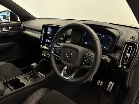 DN71AVX Volvo XC40 1.5 T3 [163] R DESIGN 5dr Thumbnail #29