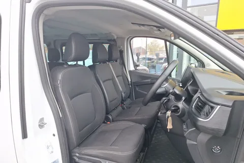 VO23XXK Renault Trafic LL30 Blue dCi 150 Start 9 Seater EDC Thumbnail #21