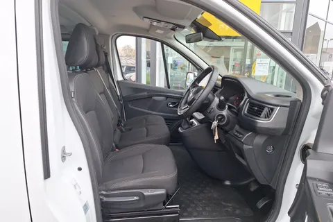 VO23XXK Renault Trafic LL30 Blue dCi 150 Start 9 Seater EDC Thumbnail #22