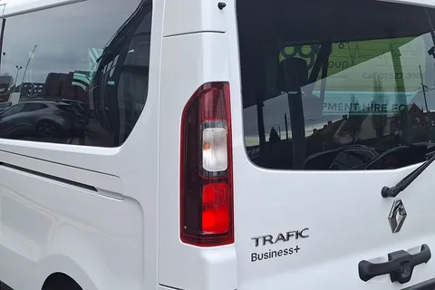 VO23XXK Renault Trafic LL30 Blue dCi 150 Start 9 Seater EDC Thumbnail #24