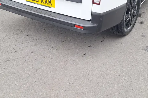 VO23XXK Renault Trafic LL30 Blue dCi 150 Start 9 Seater EDC Thumbnail #25