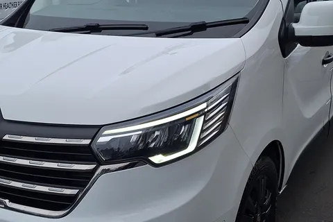 VO23XXK Renault Trafic LL30 Blue dCi 150 Start 9 Seater EDC Thumbnail #31