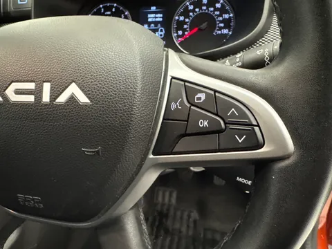 DY23BEO Dacia Jogger 1.0 TCe Expression 5dr Thumbnail #17