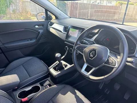 BK22FMC Renault Captur 1.0 TCE 90 S Edition 5dr Thumbnail #17