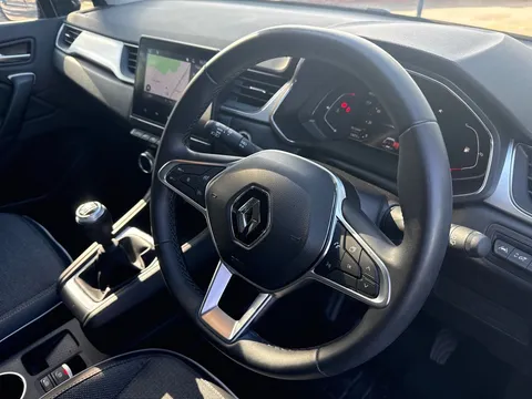 BK22FMC Renault Captur 1.0 TCE 90 S Edition 5dr Thumbnail #18