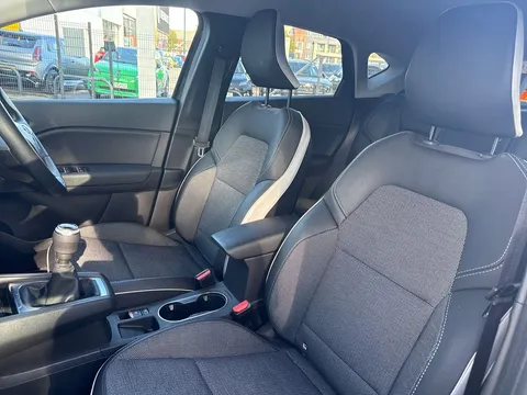 BK22FMC Renault Captur 1.0 TCE 90 S Edition 5dr Thumbnail #21