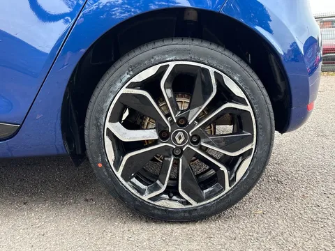 BL68TWJ Renault Clio 0.9 TCE 90 Iconic 5dr Thumbnail #30