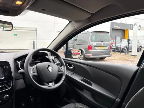 BL68TWJ Renault Clio 0.9 TCE 90 Iconic 5dr Thumbnail #16