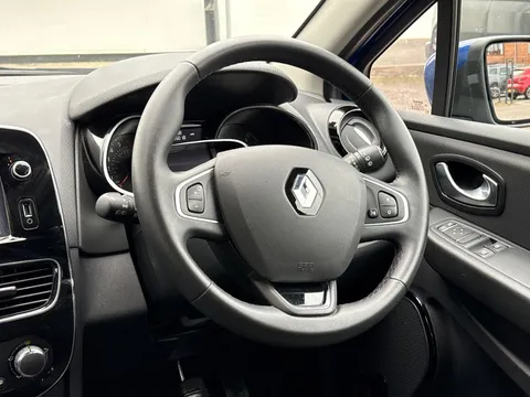 BL68TWJ Renault Clio 0.9 TCE 90 Iconic 5dr Thumbnail #18