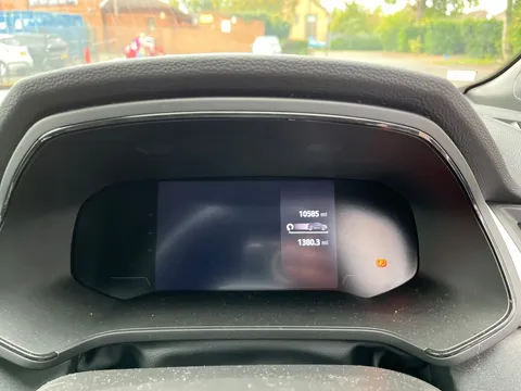 BD74XZZ Renault Captur 1.6 E-Tech Full Hybrid 145 Evolution 5dr Auto Thumbnail #5