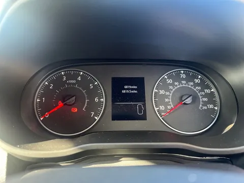 BP73JYT Dacia Duster 1.0 TCe 90 Expression 5dr Thumbnail #9