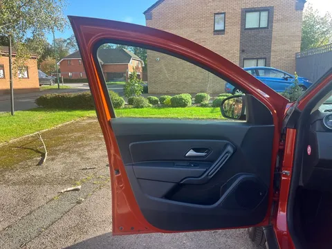 BP73JYT Dacia Duster 1.0 TCe 90 Expression 5dr Thumbnail #22