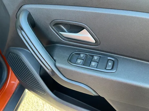 BP73JYT Dacia Duster 1.0 TCe 90 Expression 5dr Thumbnail #11