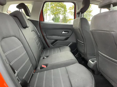 BP73JYT Dacia Duster 1.0 TCe 90 Expression 5dr Thumbnail #14