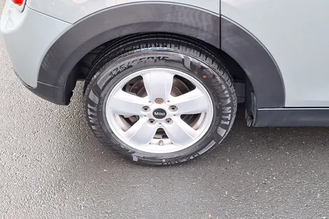 EX18UKV Mini Hatchback 1.5 Cooper 5dr Auto Thumbnail #5