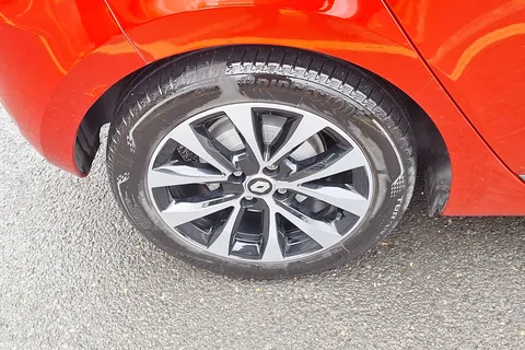 BT71YFA Renault Clio 1.6 E-TECH Hybrid 140 Iconic 5dr Auto Thumbnail #5