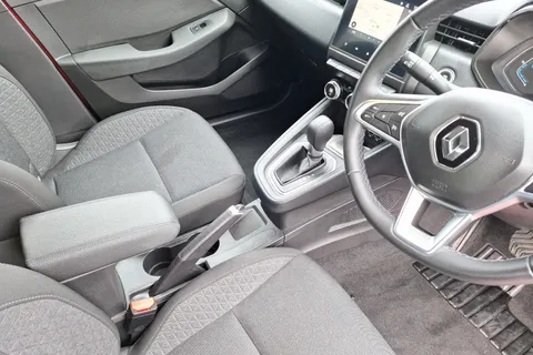 BT71YFA Renault Clio 1.6 E-TECH Hybrid 140 Iconic 5dr Auto Thumbnail #13