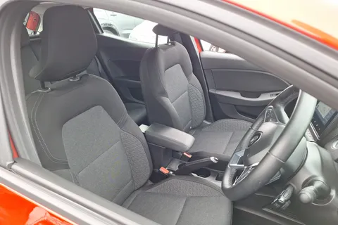 BT71YFA Renault Clio 1.6 E-TECH Hybrid 140 Iconic 5dr Auto Thumbnail #32