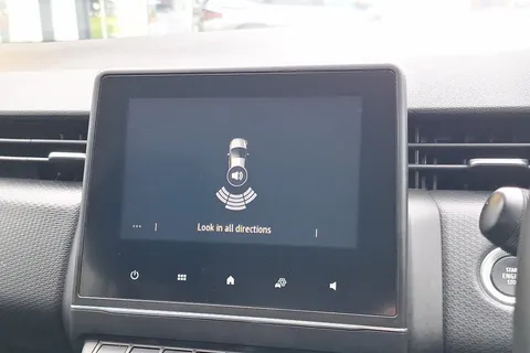 BT71YFA Renault Clio 1.6 E-TECH Hybrid 140 Iconic 5dr Auto Thumbnail #35