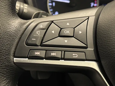 DN71UEM Nissan Juke 1.0 DiG-T 114 Tekna+ 5dr DCT Thumbnail #22