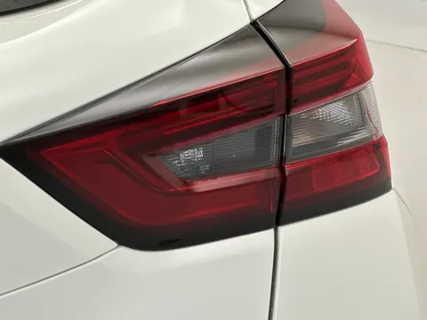 DN71UEM Nissan Juke 1.0 DiG-T 114 Tekna+ 5dr DCT Thumbnail #33