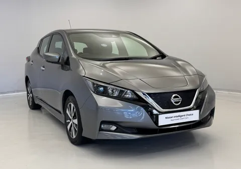 SA71XLM Nissan LEAF 110kW Acenta 40kWh 5dr Auto [6.6kw Charger] Thumbnail #2