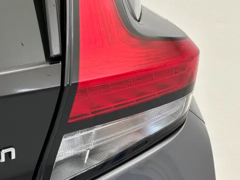 SA71XLM Nissan LEAF 110kW Acenta 40kWh 5dr Auto [6.6kw Charger] Thumbnail #33