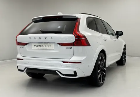DC72LYU Volvo XC60 2.0 B5P Ultimate Dark 5dr AWD Geartronic Thumbnail #7