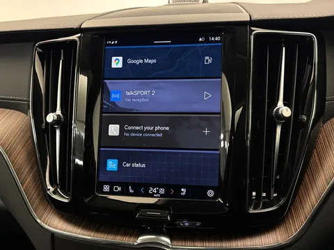 DC72LYU Volvo XC60 2.0 B5P Ultimate Dark 5dr AWD Geartronic Thumbnail #26